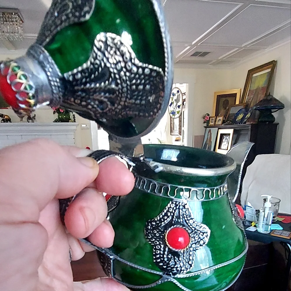 Set: ceramic & silver metal filigree Moroccan tea/coffe pot ,Large Plate - Picture 6 of 12